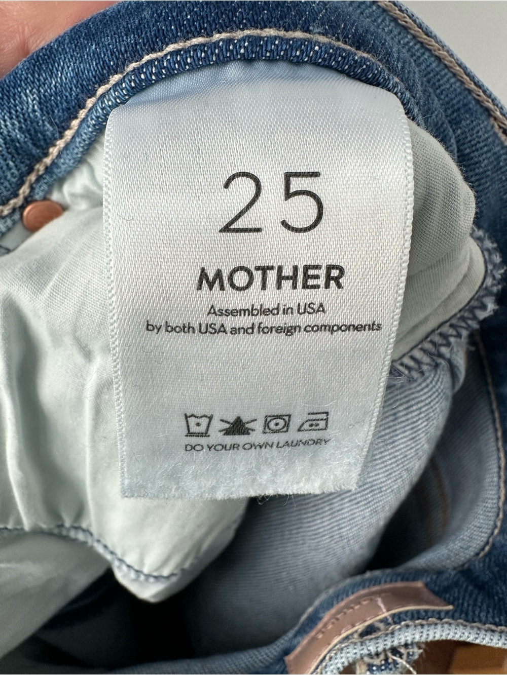 MOTHER The Kick It Jeans - Raw Hem - Picture 9 of 14